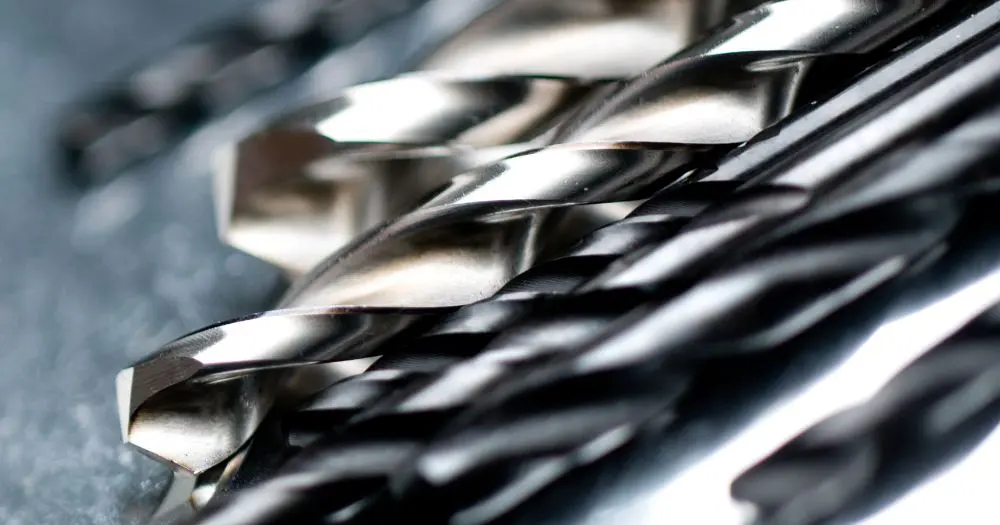 Best-Drill-Bits-For-Drilling-Out-Locks-5 Metal drill bits and drilling equipment prepared for safe repair work