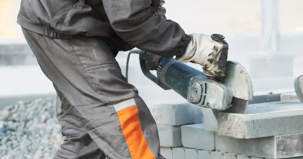 Concrete cutting tools arranged for inspection and cleanup