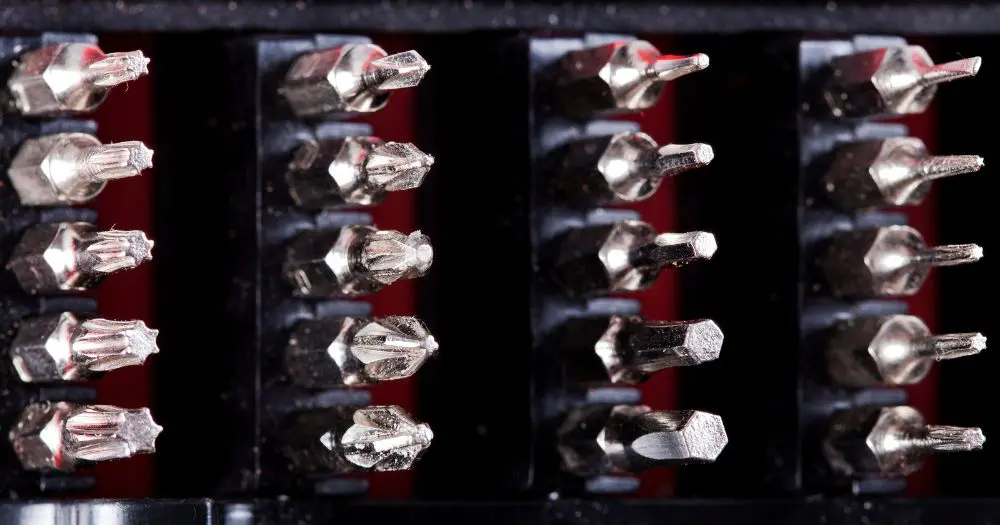 Impact-Driver-Bit-Sets-Essential-Options-For-Every-Toolkit-2 Different types of impact driver bits for screws and fasteners