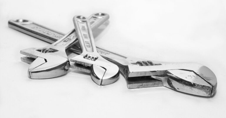 The Various Uses of Adjustable Wrenches