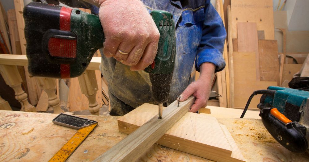Tips For Driving Screws Into Hardwood With An Impact Driver