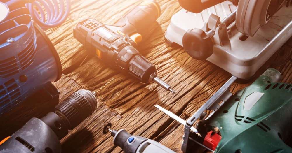 Tips For Driving Screws Into Hardwood With An Impact Driver
